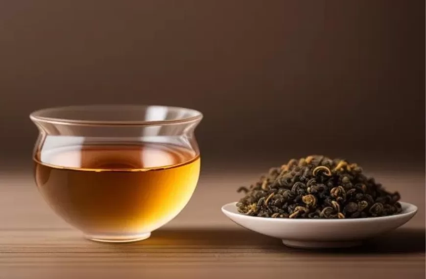 A Smooth Blend of Oolong Tea and Its Rich Heritage